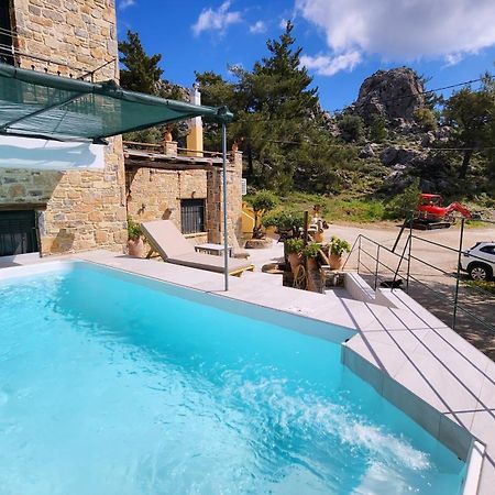 Villa Lato - Villa With Private Pool And Yard Anatolí Eksteriør bilde