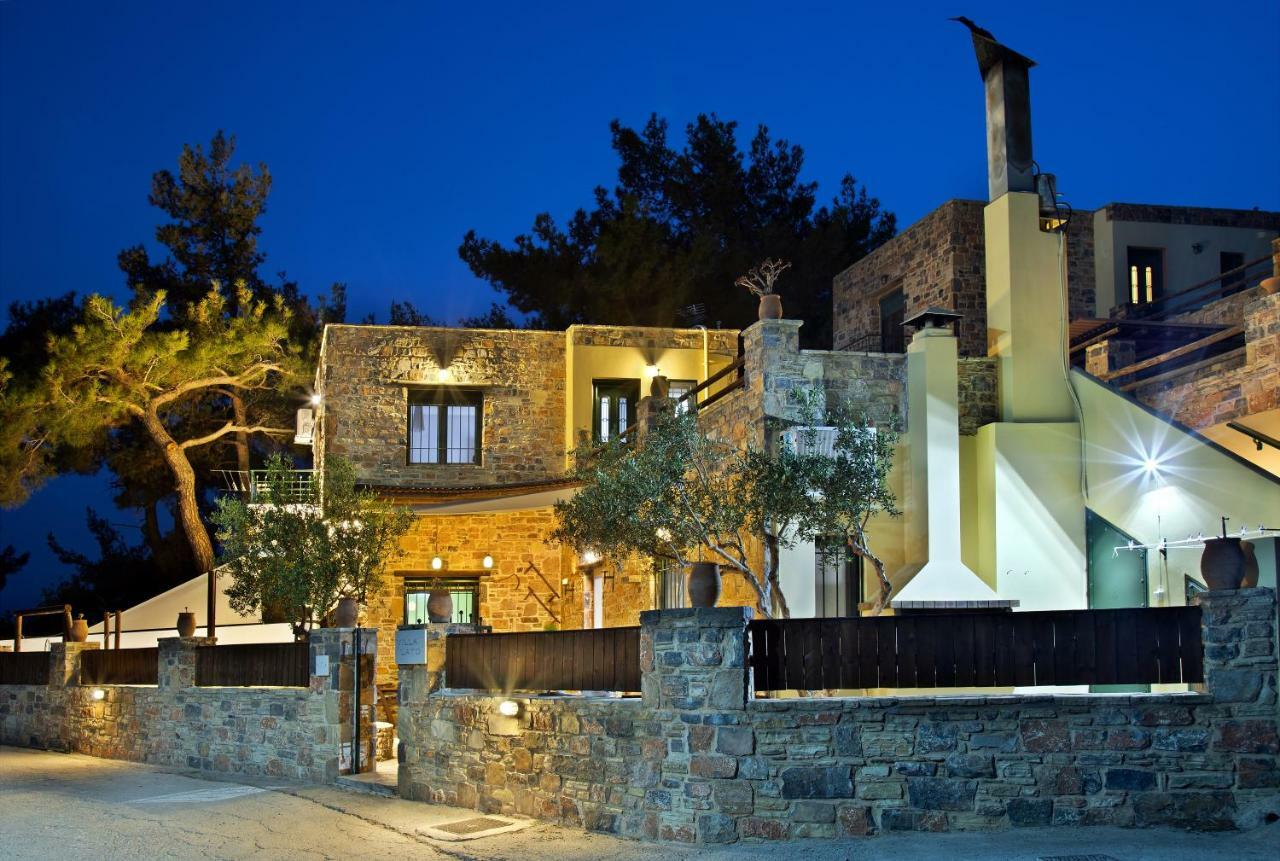 Villa Lato - Villa With Private Pool And Yard Anatolí Eksteriør bilde