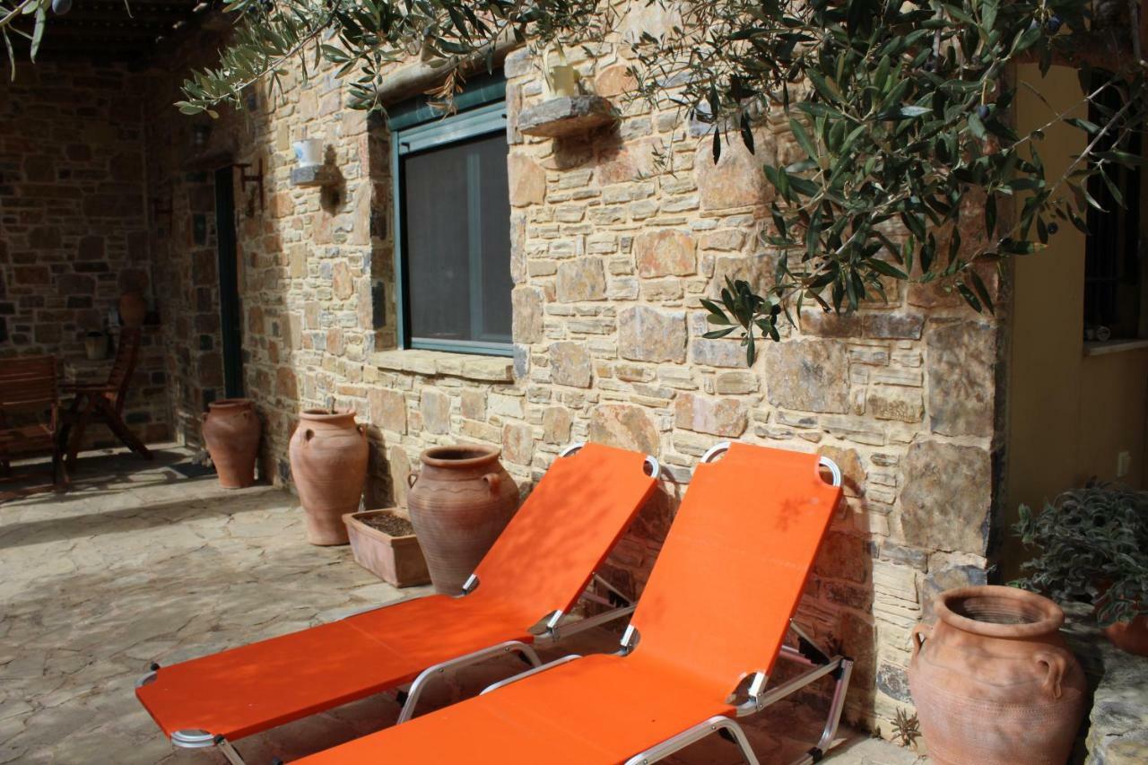 Villa Lato - Villa With Private Pool And Yard Anatolí Eksteriør bilde